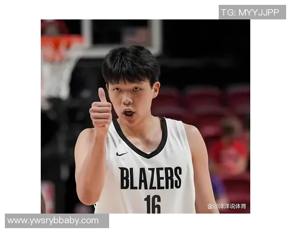 开拓者媒体人：杨瀚森虽然高但弹跳有限 难干扰对手投篮 还吃晃